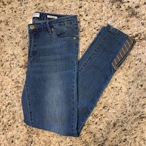 Anne Klein Skinny Ankle Jeans with Chevron Zipper